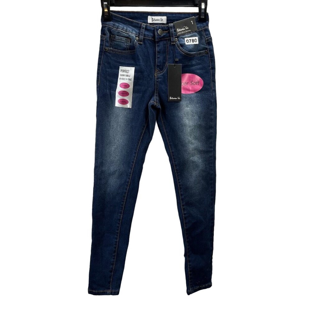 Between Us  Blue Jeans Junior Girls Size 1 Color Blue  Denim Super Skinny NWT